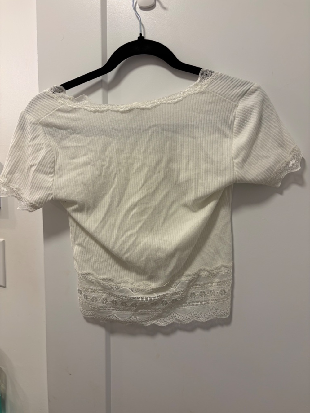 Caution to the Wind White Lace Trimmed Button-Up Top - Picture 2 of 3